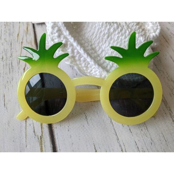 2 pairs of girls sunglasses, new, size 3+ - Picture 2 of 3